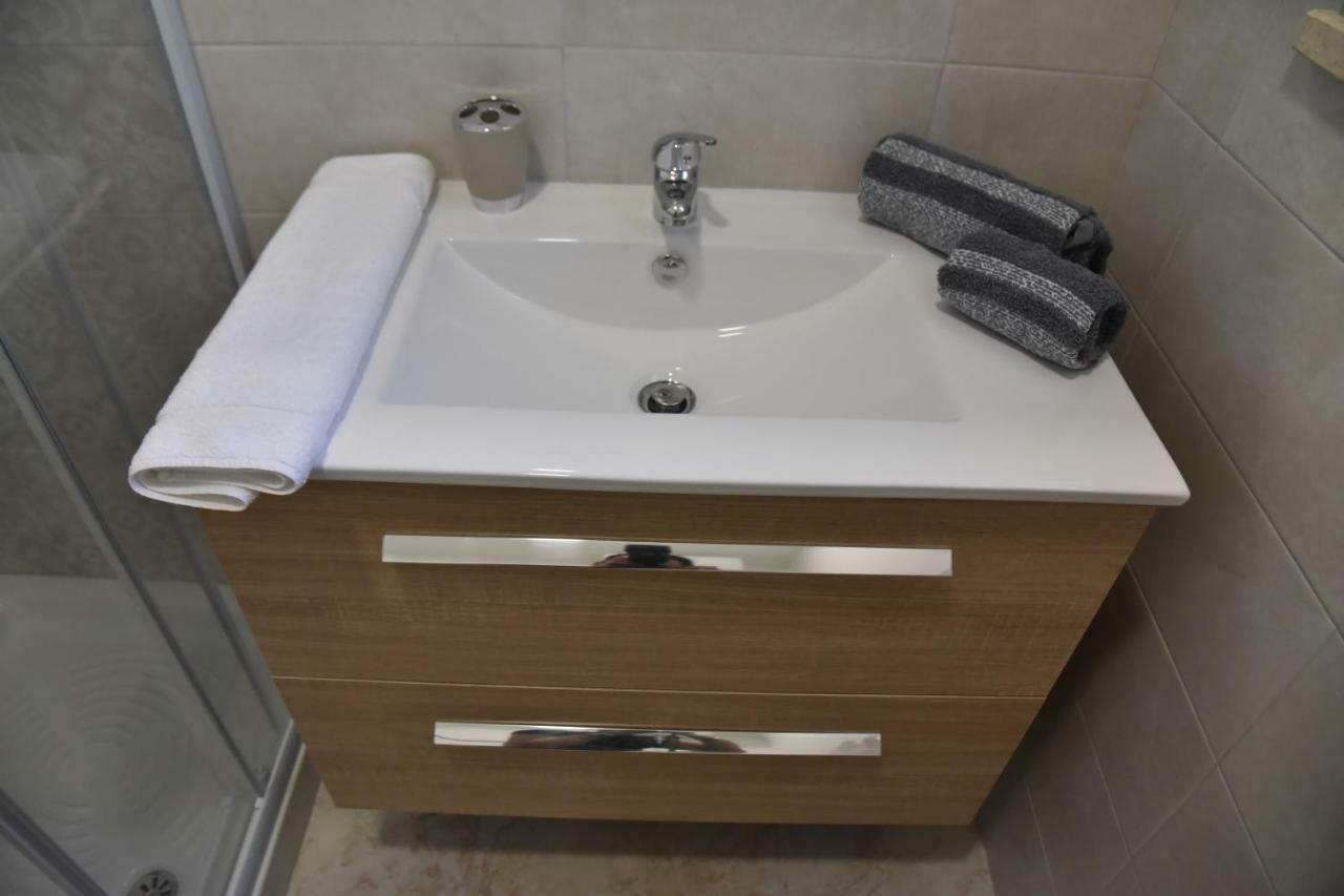 B&B Arzeria Каваллино-ди-Лечче Экстерьер фото